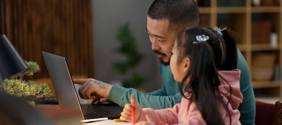 Parenting in the Digital Age: Navigating Online Safety