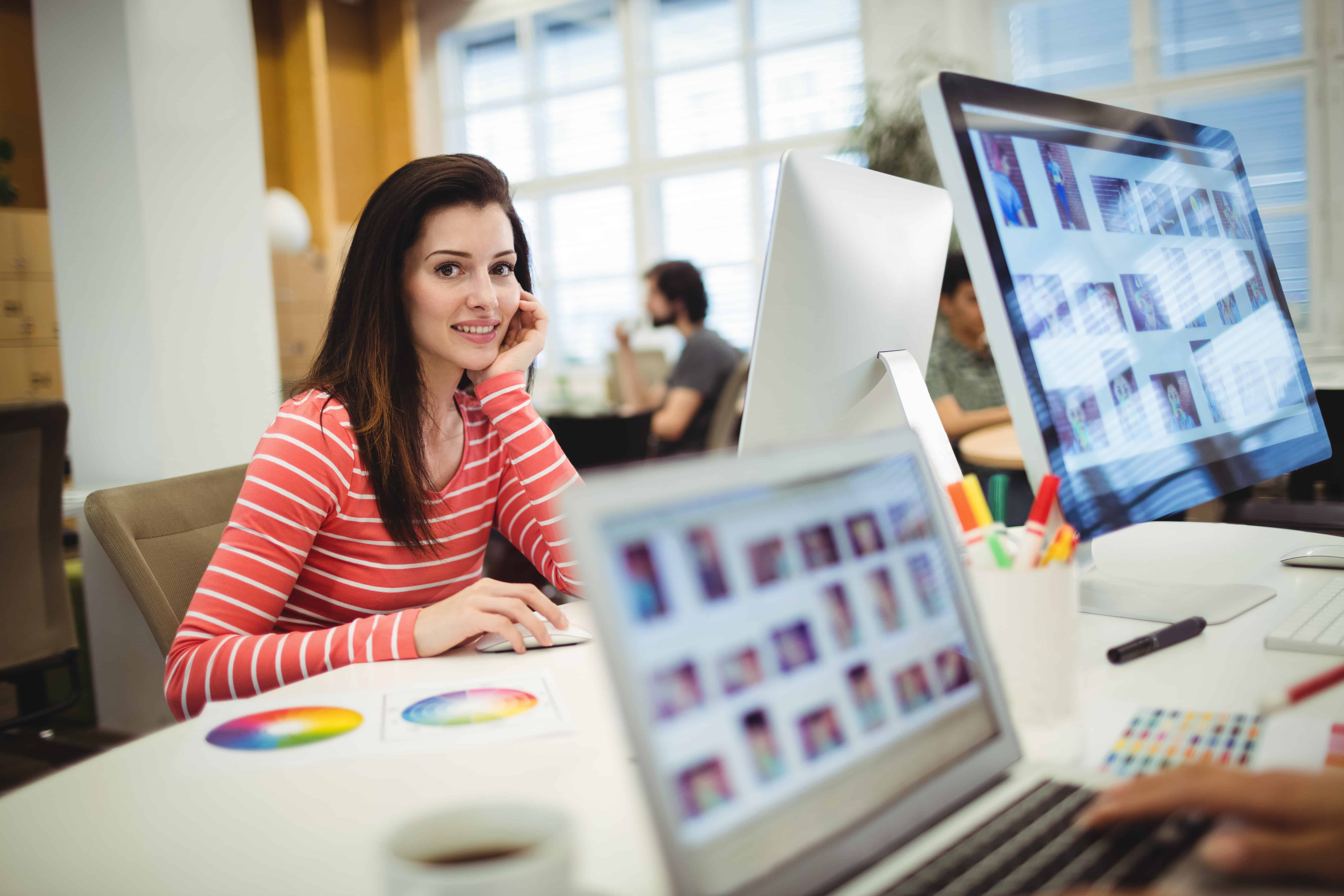 Both desktop and laptop computers have advantages and disadvantages.